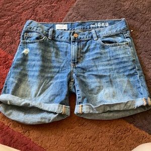 Gap Sexy Boyfriend Jean Shorts